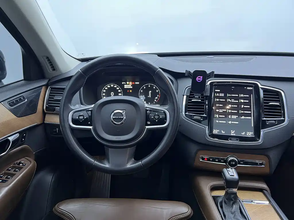 Volvo XC90 2019 T6 7 мест V
