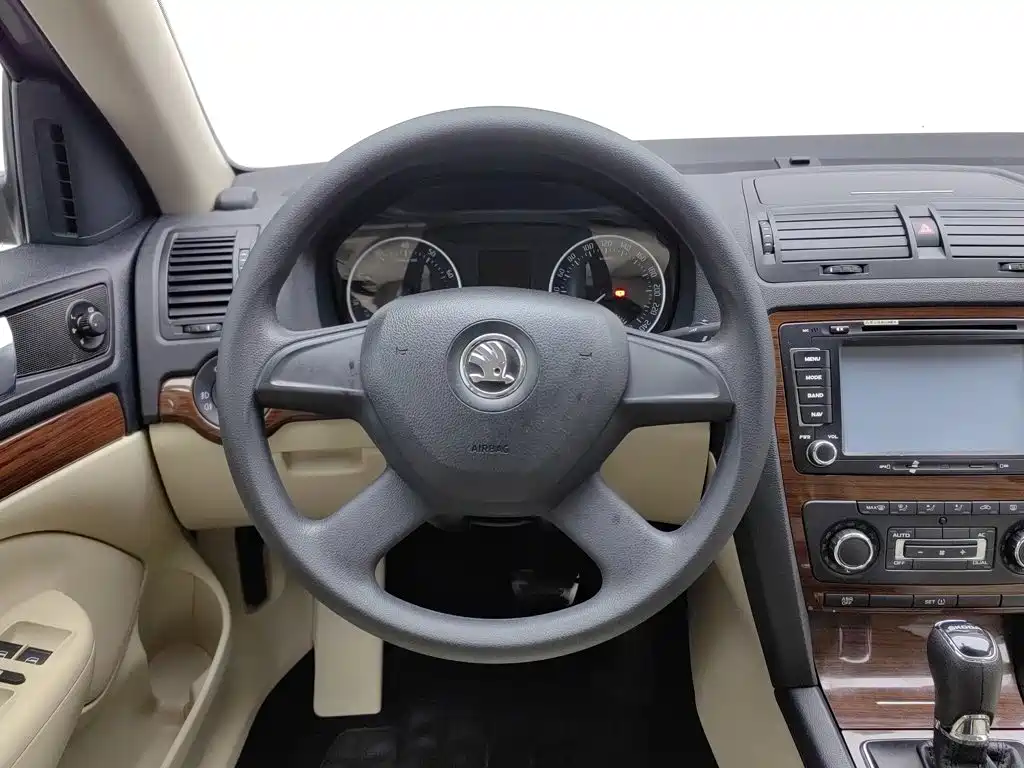 Skoda Octavia — миниатюра 11