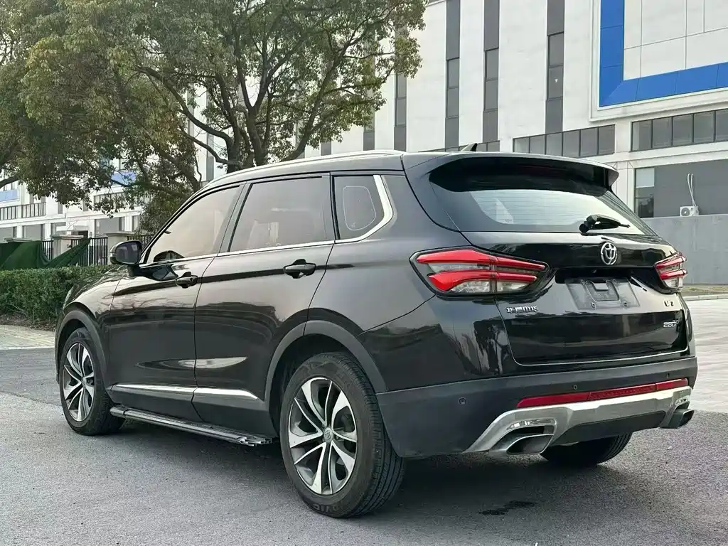 Zhonghua V7 — миниатюра 7