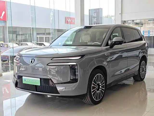 2025 Denza N8