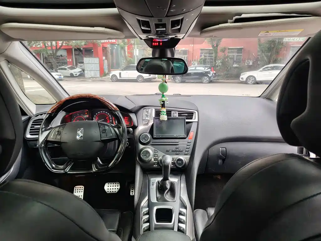 DS DS 5 — миниатюра 3