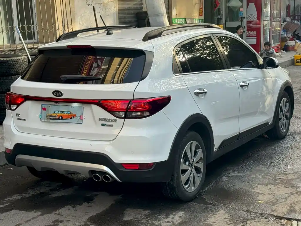 Kia KX Cross — миниатюра 7