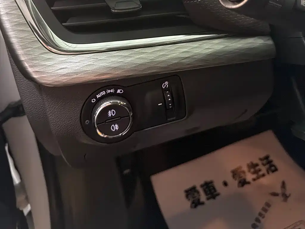 Chevrolet Malibu — миниатюра 10