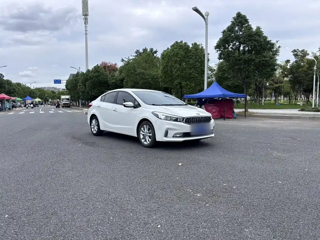 Kia K3 — миниатюра 24