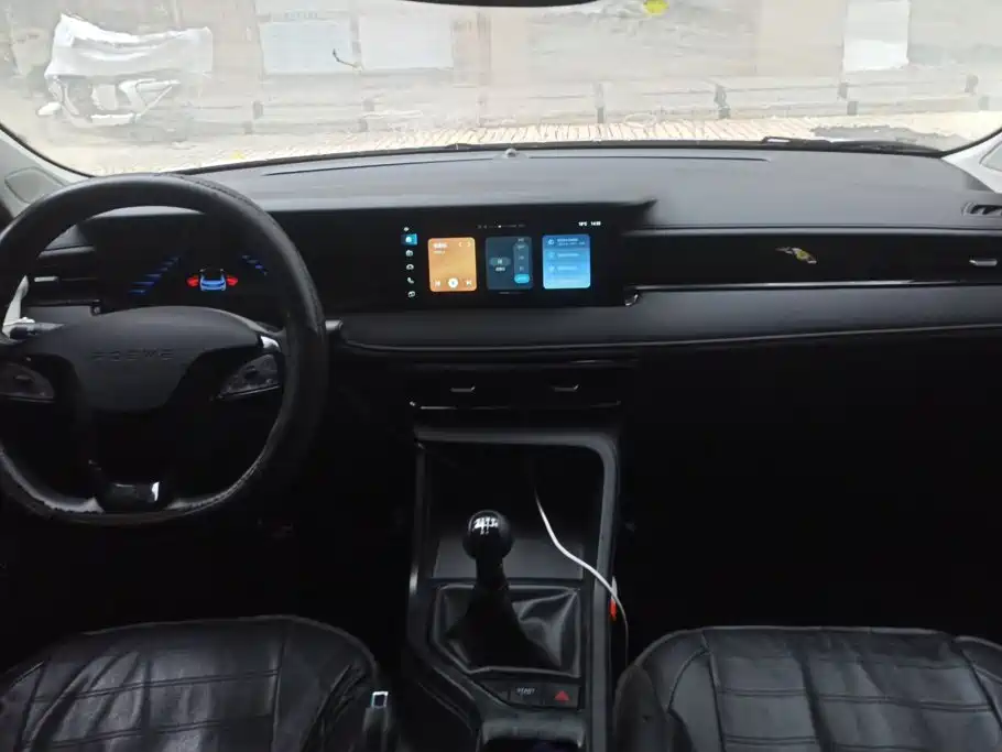 Roewe i5 — миниатюра 13
