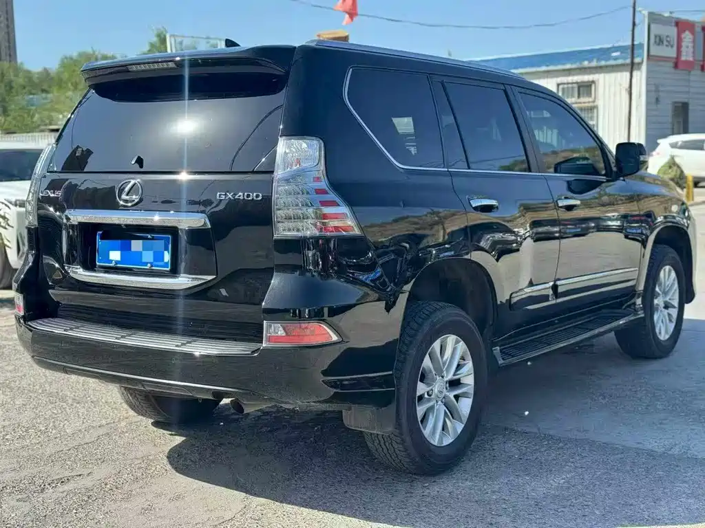 Lexus GX — миниатюра 9