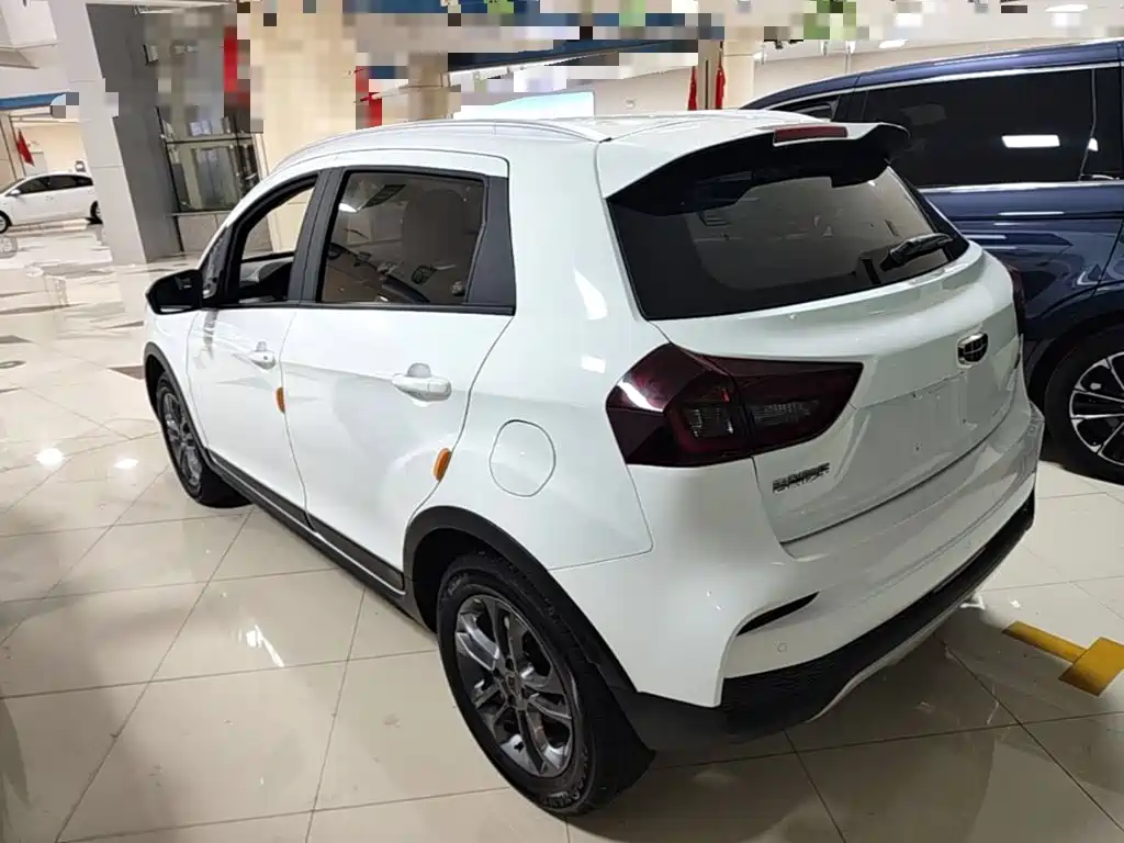 Geely Vision X3 — миниатюра 5