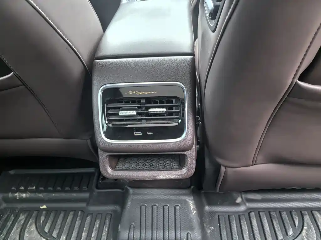 Chery Tiggo 8 Pro 2022 — фото 11