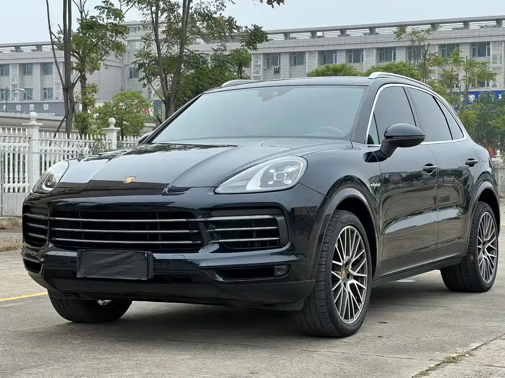 Porsche Cayenne Hybrid