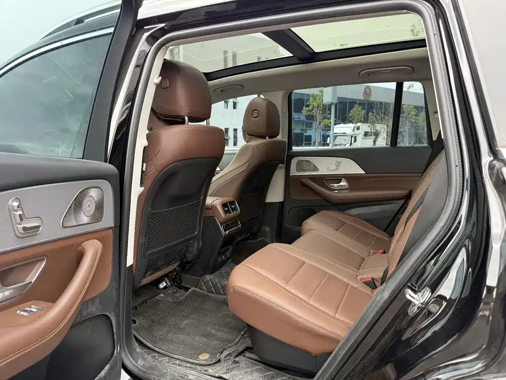 Mercedes-Benz GLS — миниатюра 19