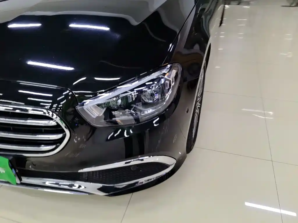 Mercedes-Benz E-Class — миниатюра 24