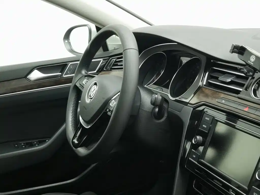 Volkswagen Magotan — миниатюра 22
