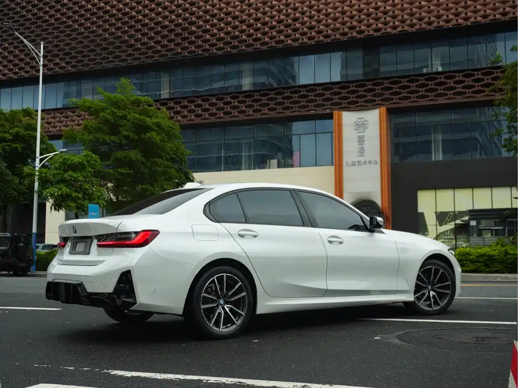 BMW 3 Series 3 2023 325Li M Sport