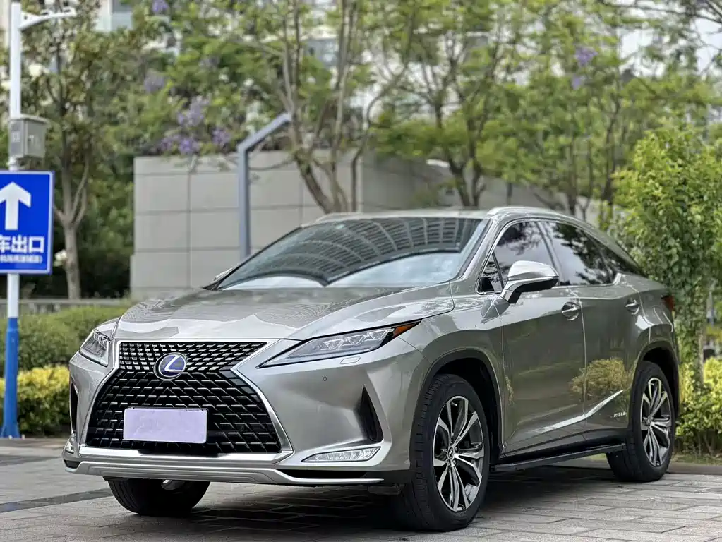 Lexus RX 2022