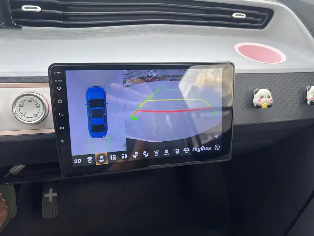 Wuling MINIEV — миниатюра 10