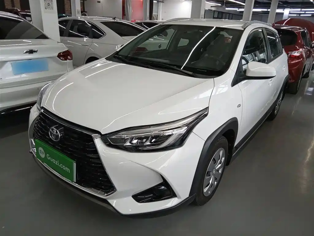 Toyota Yaris L 2022