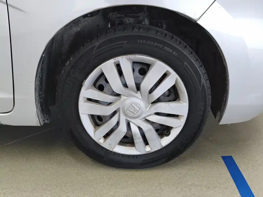 Honda Fit — миниатюра 6