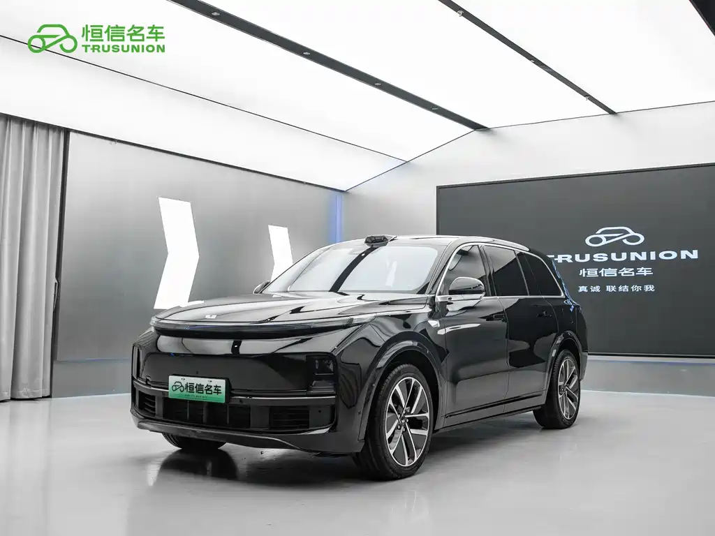 Li Auto Li L9 2025