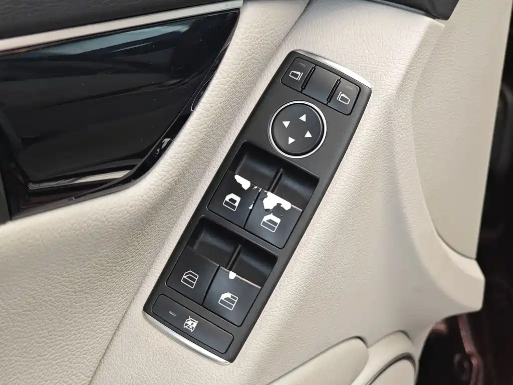 Mercedes-Benz C-Class C 2013 C 180 Grand Edition