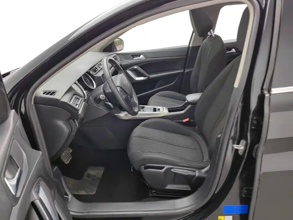 Peugeot 408 — миниатюра 10