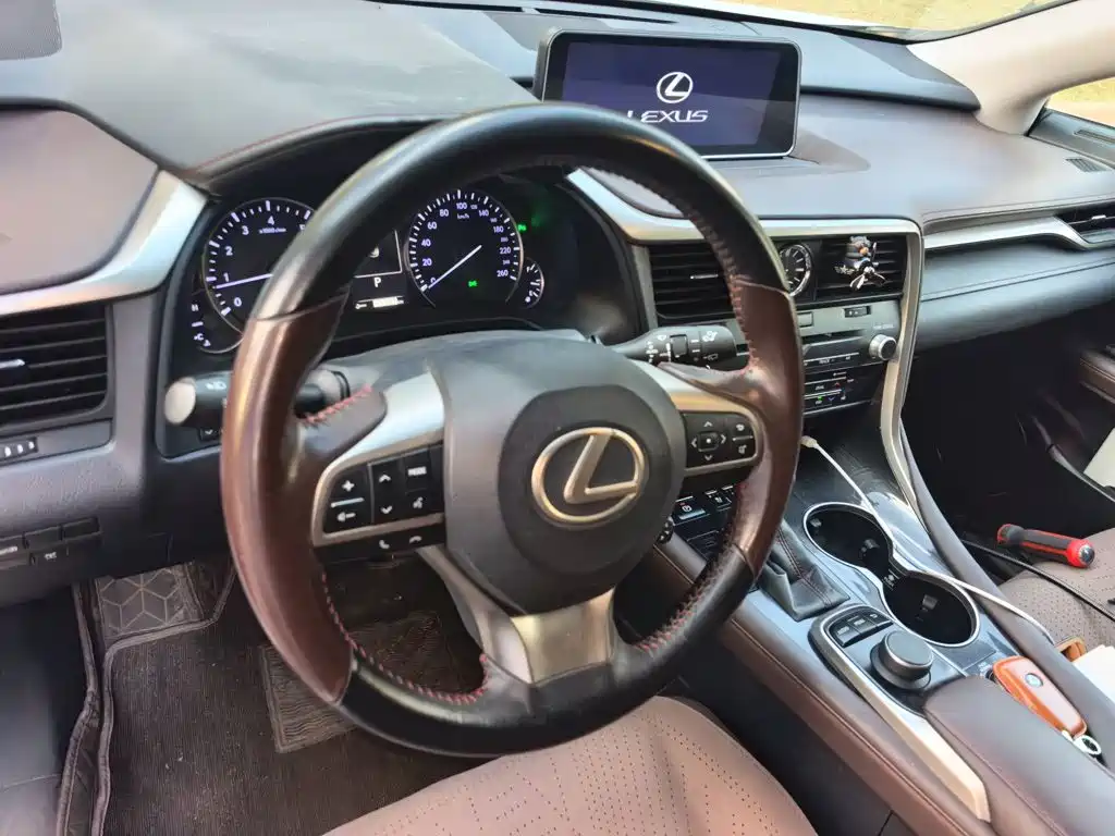 Lexus RX — миниатюра 3