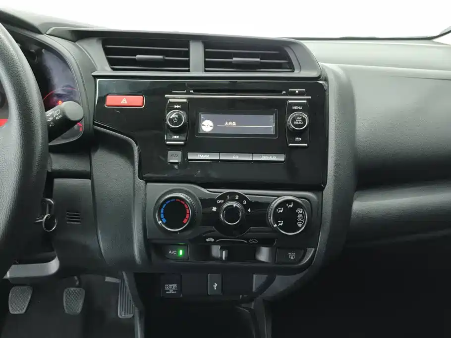 Honda Fit — миниатюра 13