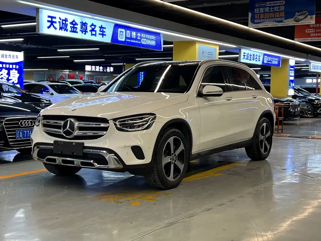 MERCEDES-BENZ GLC