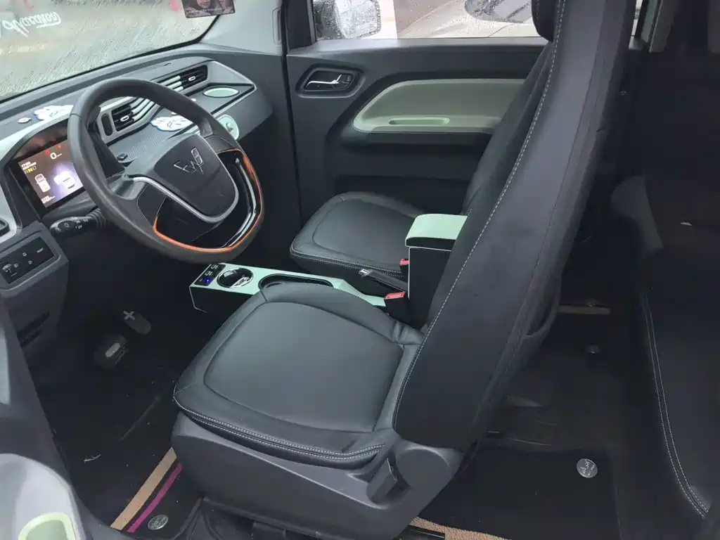 Wuling MINIEV — миниатюра 11