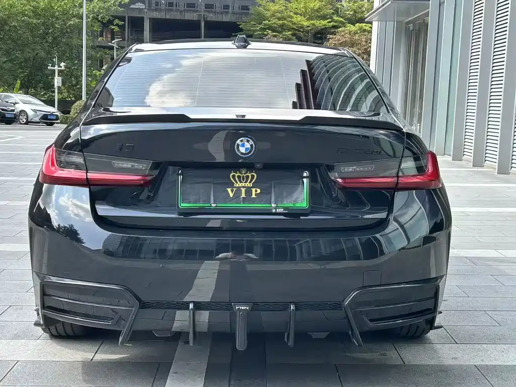 BMW i3 2023 eDrive 40 L