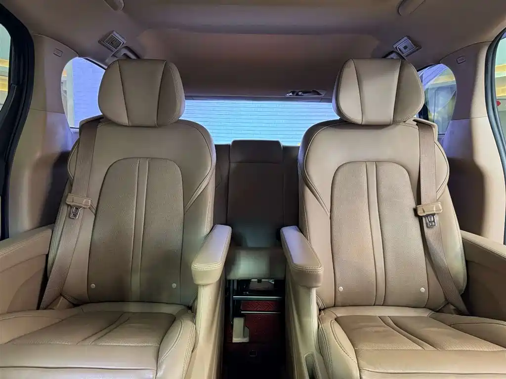 Buick GL8 2021 ES 653T Luxury