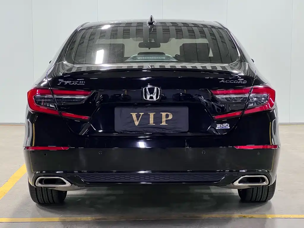 Honda Accord — миниатюра 7