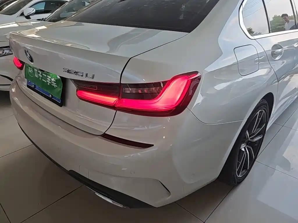 BMW 3 Series — миниатюра 8