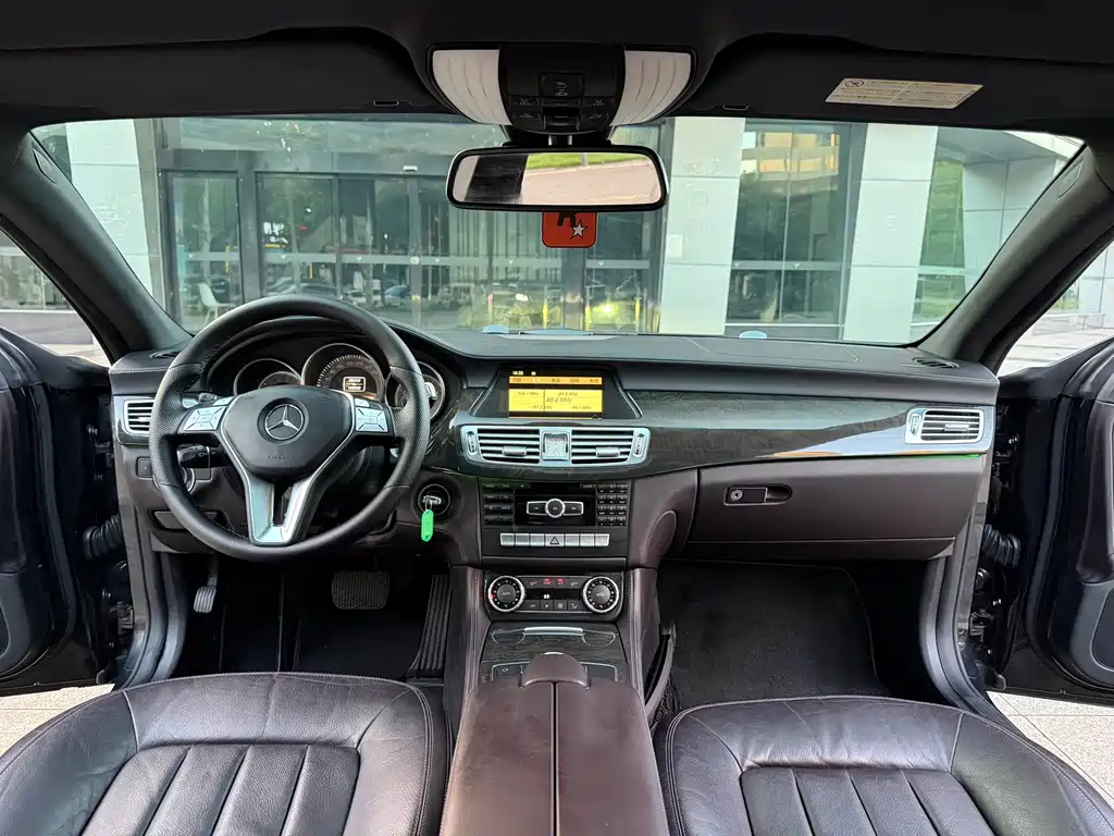 Mercedes-Benz CLS — миниатюра 11