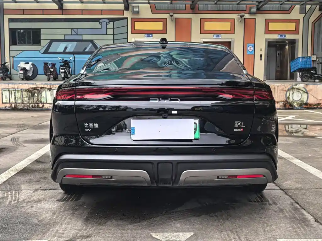 BYD Хань Ли — миниатюра 18