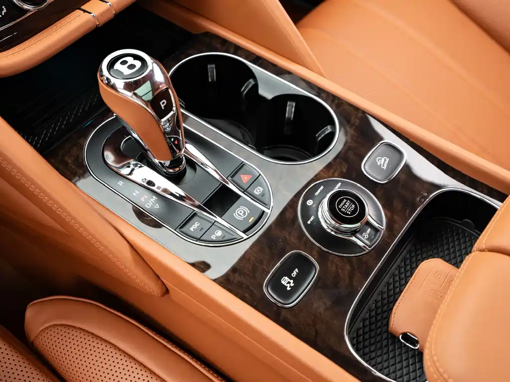 Bentley Bentayga 2023 4.0T V8