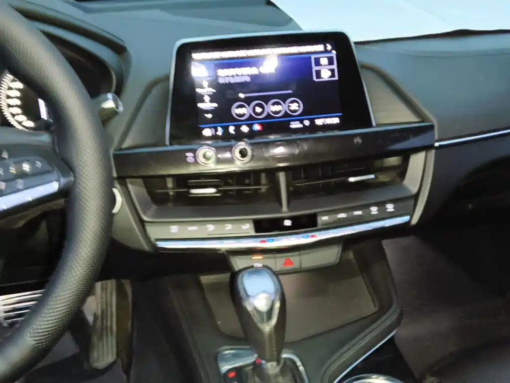 Cadillac CT4 — миниатюра 13