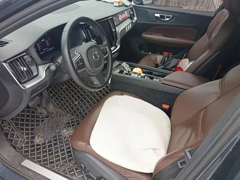 Volvo S60 — миниатюра 9