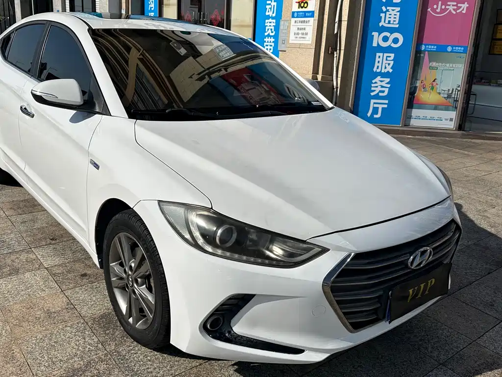 Hyundai Elantra 1.4T DCT Dazzle Dynamic · Vitality Type, фото 2