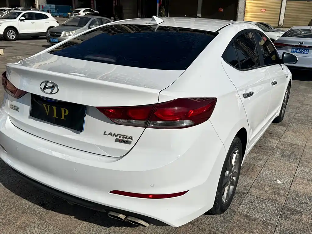 Hyundai Elantra 1.4T DCT Dazzle Dynamic · Vitality Type, фото 9