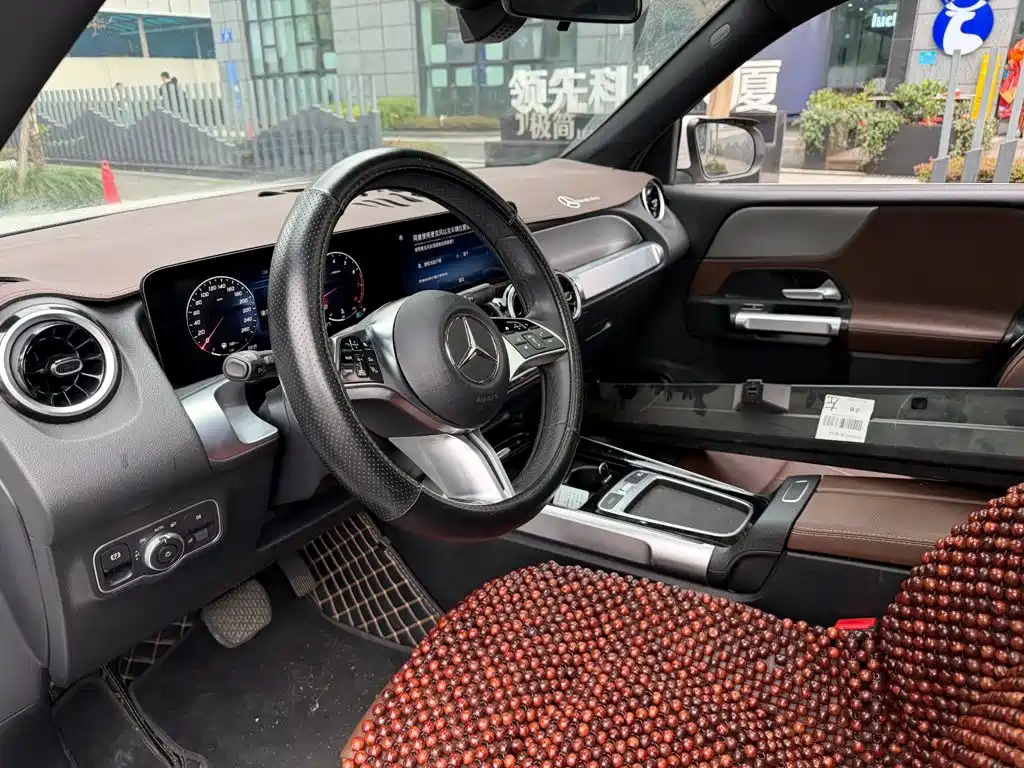 Mercedes-Benz GLB — миниатюра 7