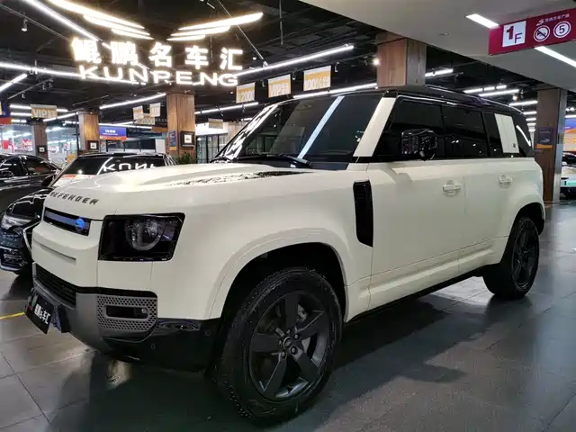 LAND ROVER DEFENDER