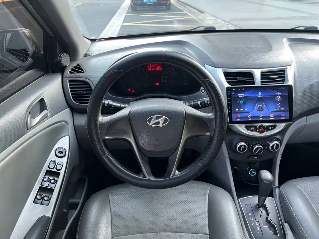 Hyundai Verna — миниатюра 13