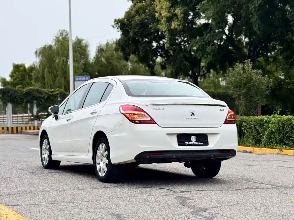 Peugeot 308 — миниатюра 21