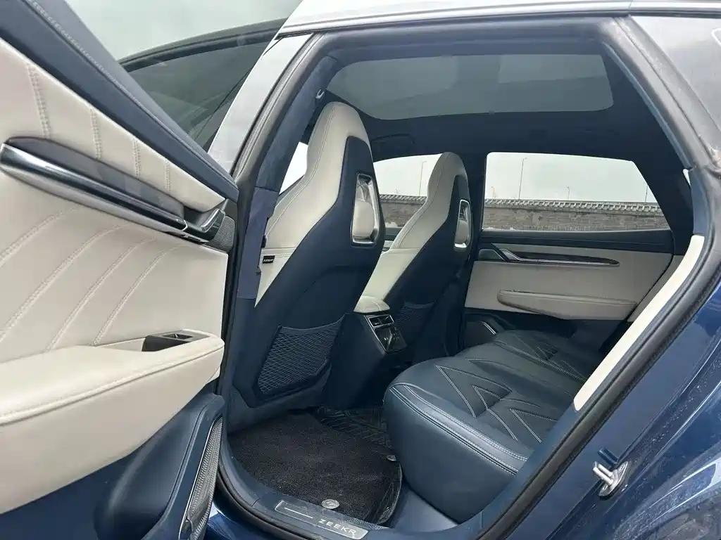 ZEEKR EXTREME KRYPTON 001