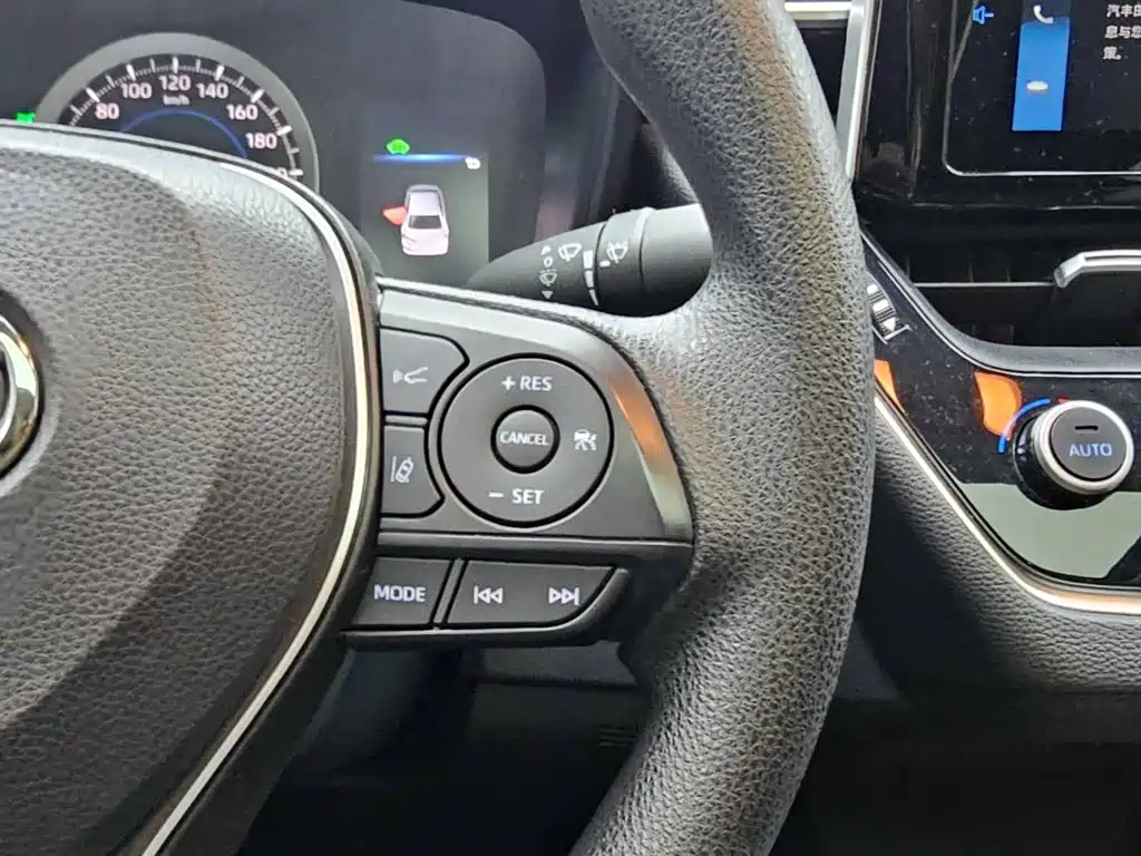 Toyota Corolla — миниатюра 15