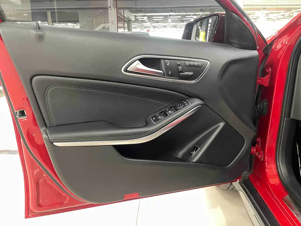 Mercedes-Benz GLA GLA 260 4MATIC Sport Type, фото 11