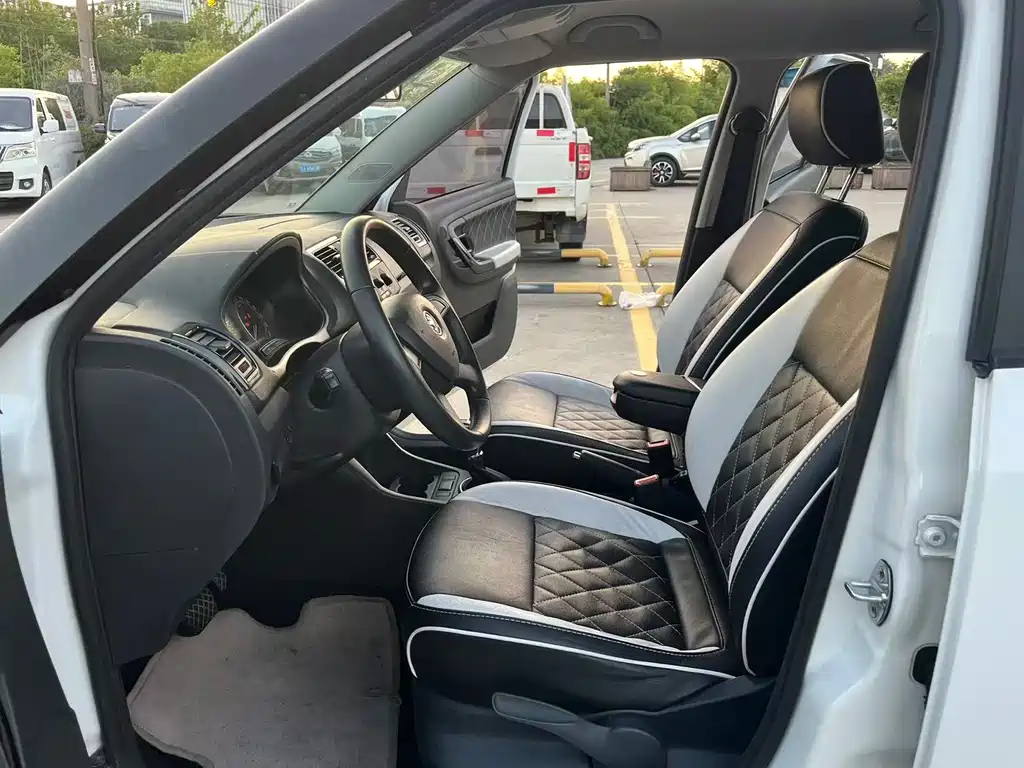 Skoda Fabia — миниатюра 4