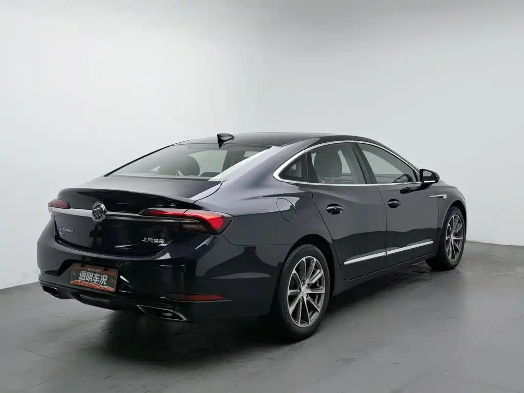 Buick LaCrosse — миниатюра 2