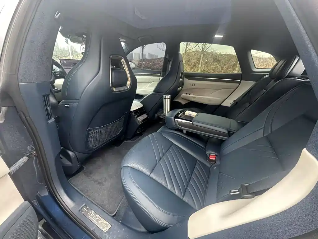 ZEEKR EXTREME KRYPTON 001