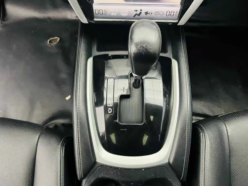 Nissan X-Trail — миниатюра 10